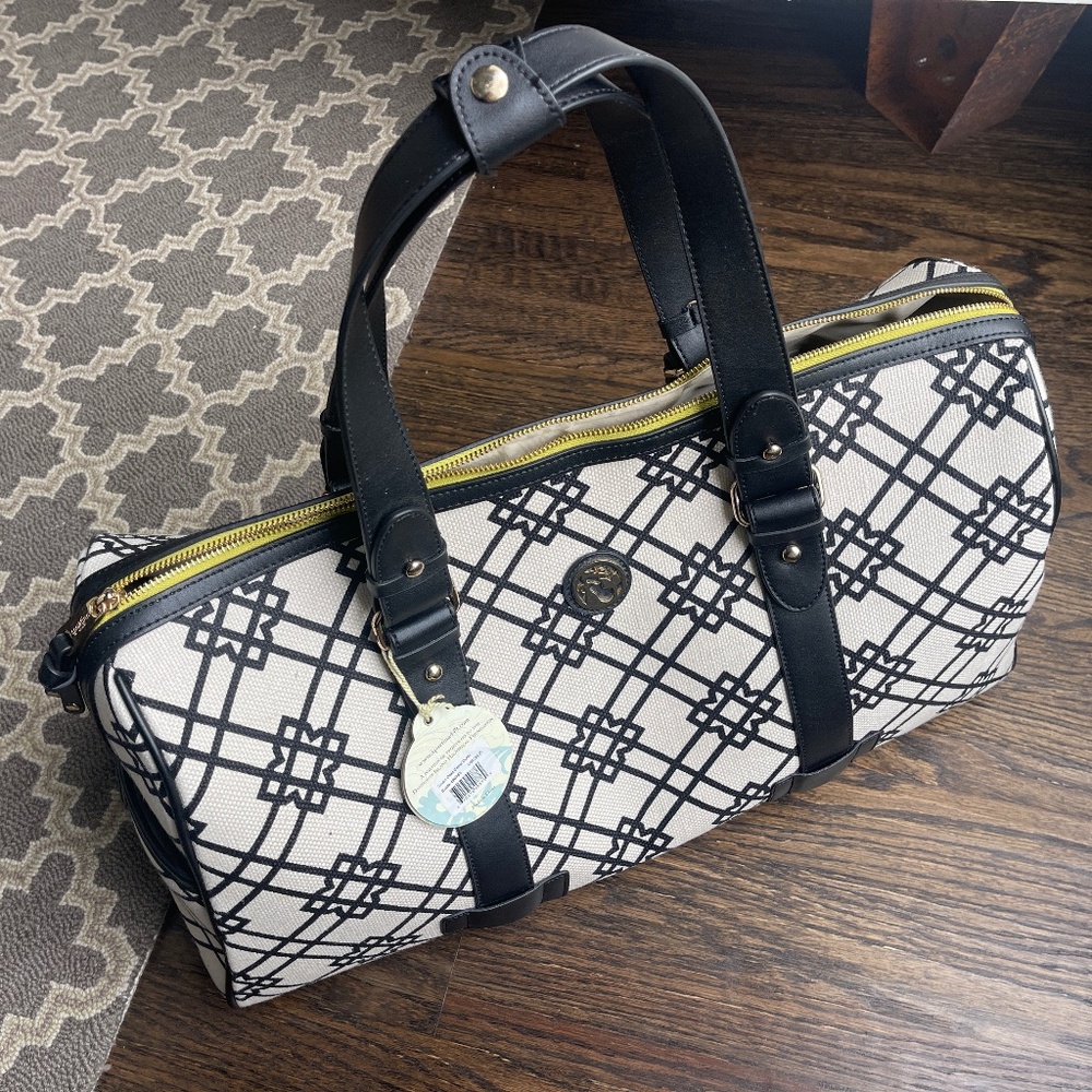 New With Tags - Spartina 449 Seven Oaks Travel Duffle Bag - Black + White